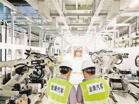 背靠華為,這家去年虧了17億的重慶車企,市值已超過850億元